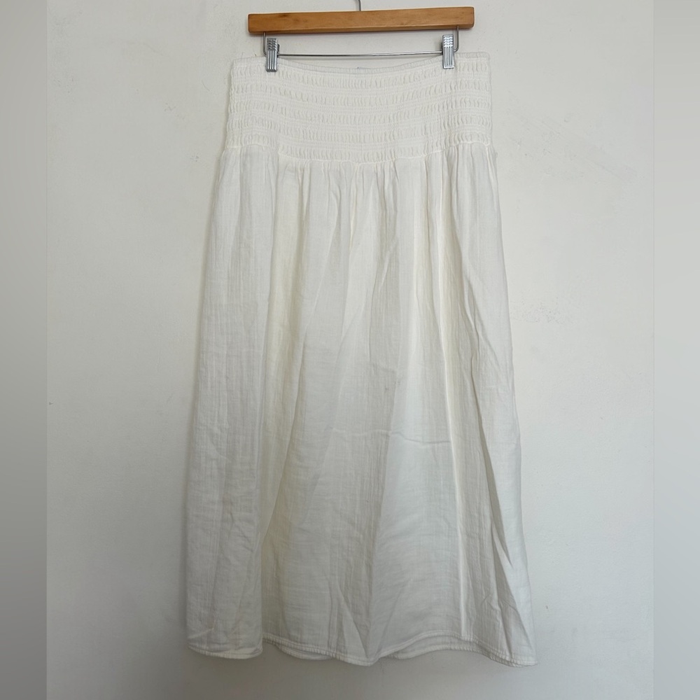 Old Navy high- waisted crinkle gauze smocked maxi skirt